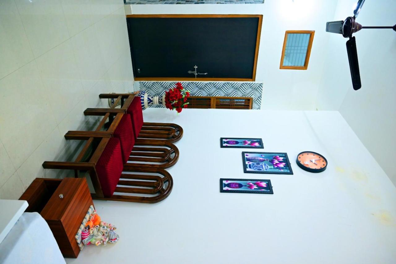 Devargh Residency Варанаси Екстериор снимка