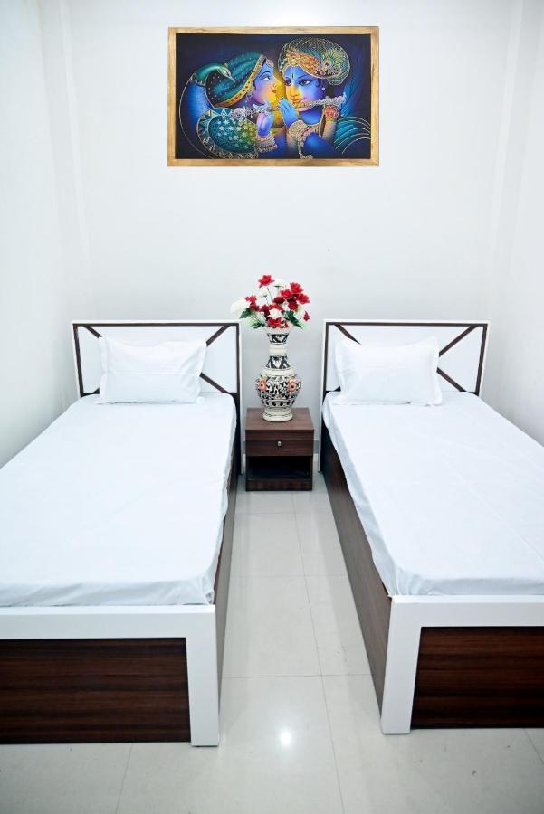 Devargh Residency Варанаси Екстериор снимка